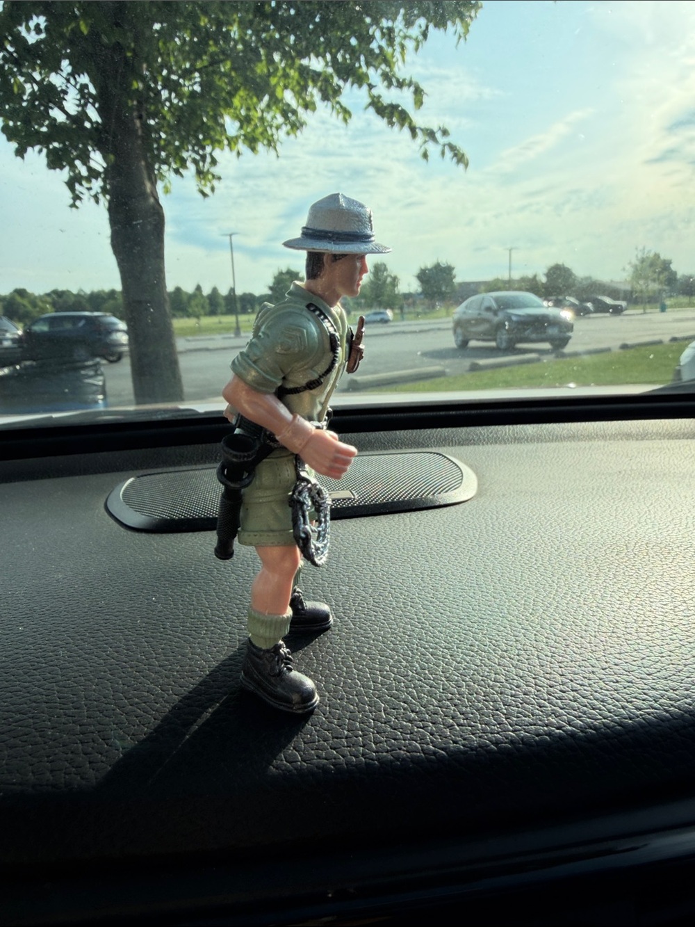 Dino Valley Chap Mei Bob The Ranger Explorer Figure - Picture 4 of 6